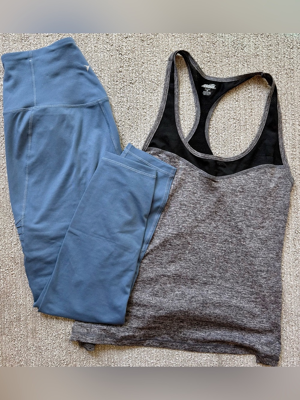 Old Navy Elevate Moto High Waisted Leggings and Tank Top size Medium